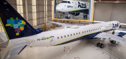 Embraer serahkan pesawat E-jet ke-2.000 kepada Azul