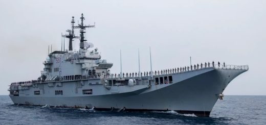Kapal induk ITS Giuseppe Garibaldi yang menjadi KRI Sriwijaya-100