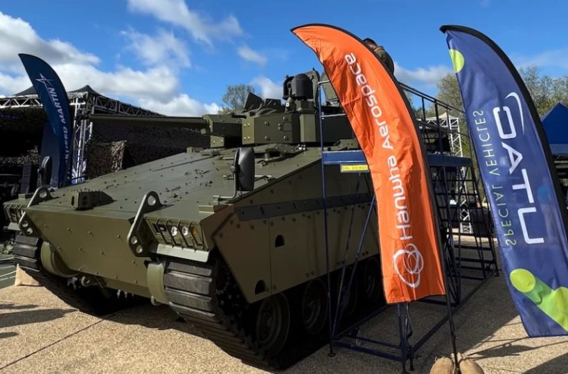 AS21 Redback IFV dengan turet digital.