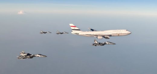 Empat jet tempur Sukhoi TNI AU kawal kedatangan pesawat Presiden Mesir