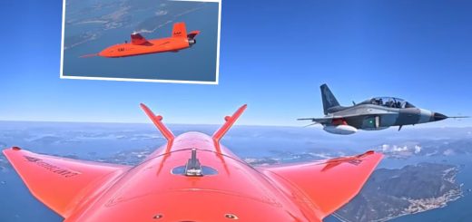 Jet FA-50 terbang berdampingan dengan drone otonom AAP