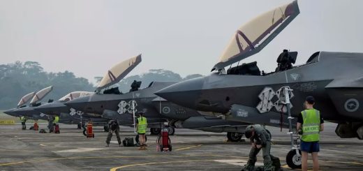 Jet tempur F-35A RAAF latihan bersama di Singapura