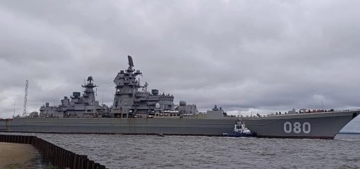Kapal penjelajah rudal Admiral Nakhimov Rusia