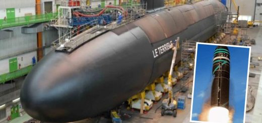 Kapal selam nuklir Prancis dan rudal balistik M51