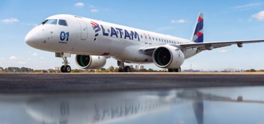 LATAM Airlines Embraer E195-E2