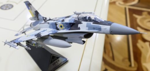 Miniatur F-16 Viper Ukraina