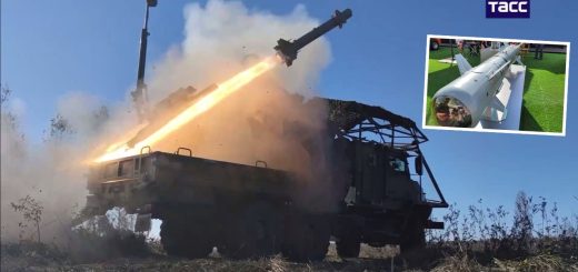 Sistem peluncur darat Izdeliye 347 beramunisi LMUR Rusia