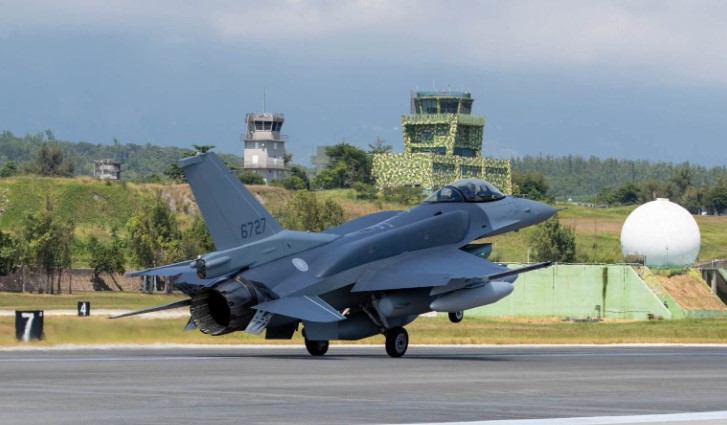 Taiwan menerima dua unit pertama F-16V baru dari AS